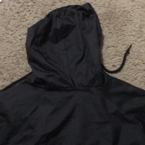 Cropped windbreaker - Picture 4 of 4